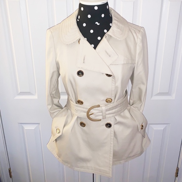 COACH | Tan Jacket Poppy Collection - Picture 3 of 9